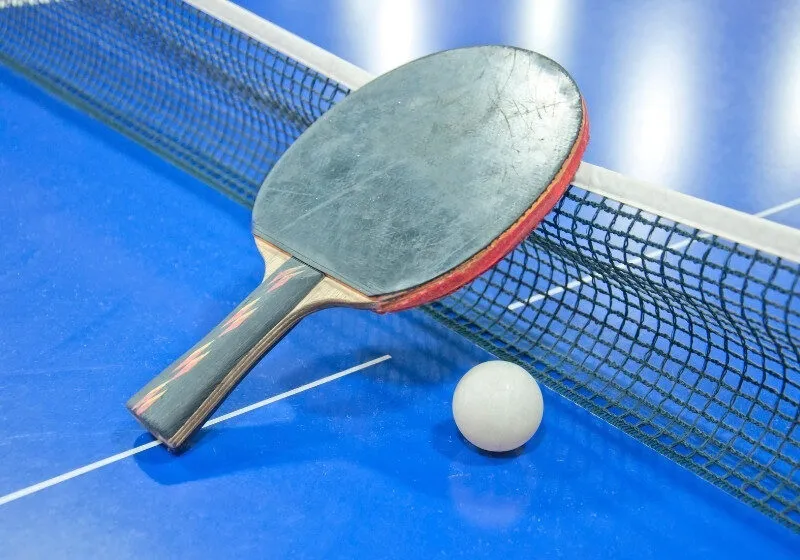 Nên để vợt ở nơi khô ráo và thoáng mát