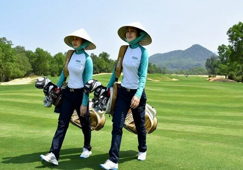 Mức thu nhập của một caddy golf khá cao