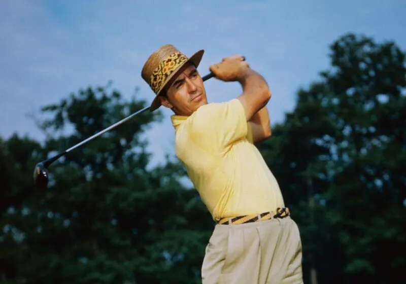 Snead tham gia PGA Tour và giành chiến thắng tại giải West Virginia Closed Pro